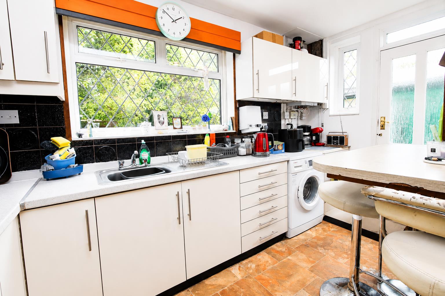 Waynflete Avenue, Croydon